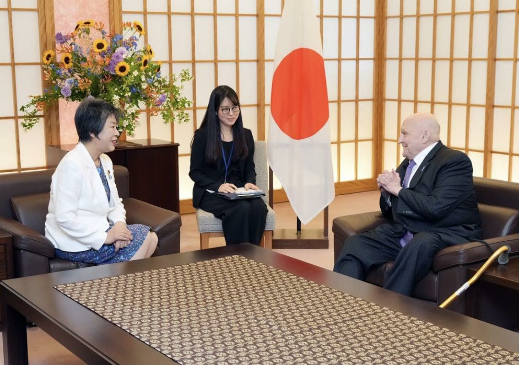 Ambassador Armitage’s Meeting with Japanese Foreign Minister Kamikawa
